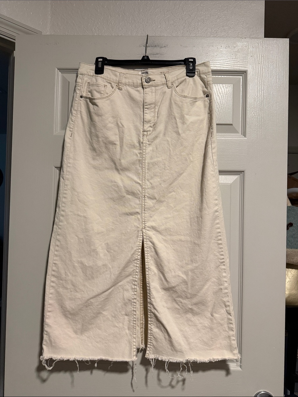 Vintage Kensie Cream Denim Midi Skirt with Center Slit